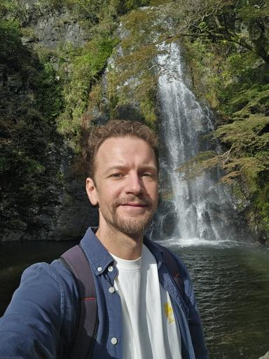 Аватар Виталий Азаров